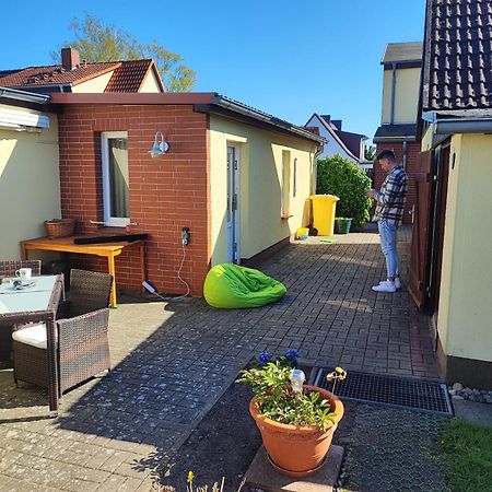 Ostsee Ferienhaus Mit Whirlpool Волгаст Екстериор снимка